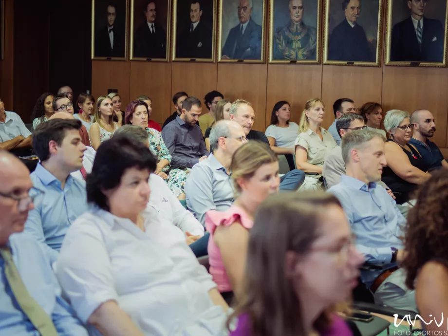 Szűk elitbe került be a PTE Klinikai Központja