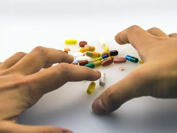 Techcégek és gyógyszergyárak versengenek a jövő betegeiért