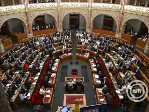Szerkezeti átalakításokról, kamarai jogkörökről az Országgyűlésben