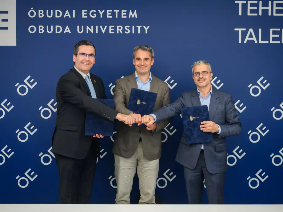 Stratégiai együttműködést kötött a Roche Magyarország és az Óbudai Egyetem