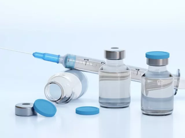 NNGYK: hatásos és biztonságos a 7. osztályosok hepatitis B elleni védőoltása